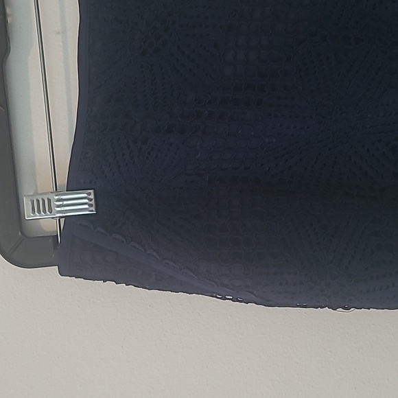 Trina Turk St. Lucia Laced Scalloped Dress Shorts in Navy Blue Size 4 - Picture 7 of 14